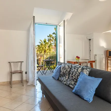 Daire 5 Min Dal Mare Luminoso Bilocale Con Terrazza