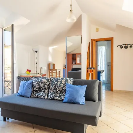 5 Min Dal Mare Luminoso Bilocale Con Terrazza Апартаменты *